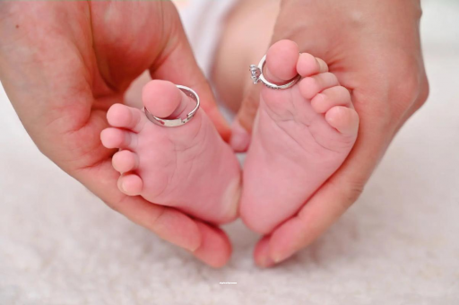 眉山孕妇两个月肚子疼